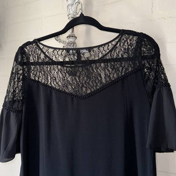 White House Black Market blouse black lace embellished small short sleeve - Picture 5 of 10